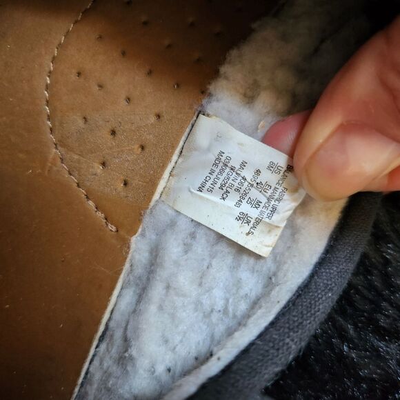 Joe Boxer Dark Patterned Flats - Picture 2 of 7